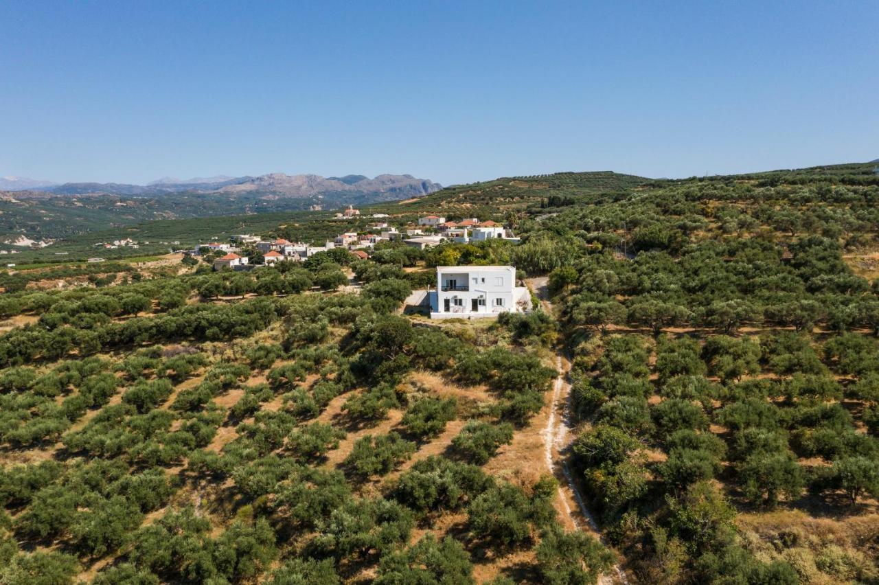 Villa Olive Breeze à Kíssamos Extérieur photo