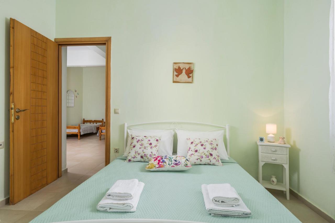 Villa Olive Breeze à Kíssamos Extérieur photo